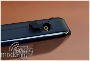 гніздо для підключення антени в роутері novatel 4510l