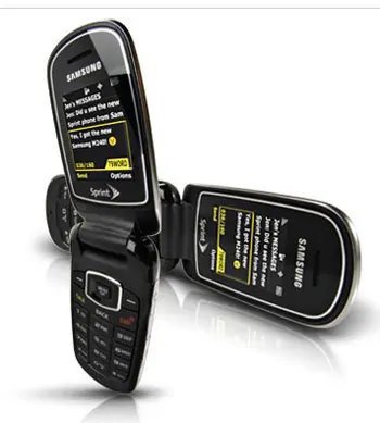 CDMA телефон Samsung M240 Samsung SPH-M240 - простая раскладушка для общения в CDMA-сетях. Конструкторы поставили достаточно емкую батарею, это позволяет телефону продержаться в режиме разговора до 5,5 часов. Удивительно, но это не пошло во вред габаритам и массе мобильника. Весит он меньше 84 граммов, это отличный результат, карман девайс оттягивать точно не будет.
