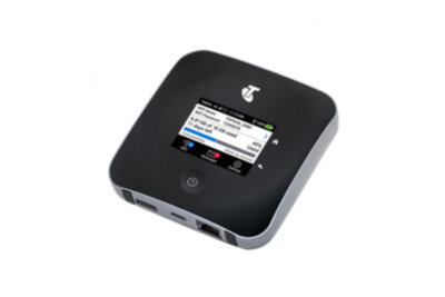 Суперскоростной мобильный 4G роутер Netgear Nighthawk M2 (MR2100), скорость до 2 Гбит/с 